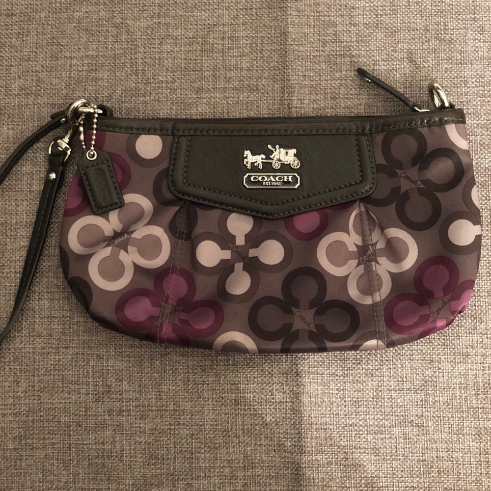 (ON SALE!) Large Coach Wristlet (Gray & Purple)